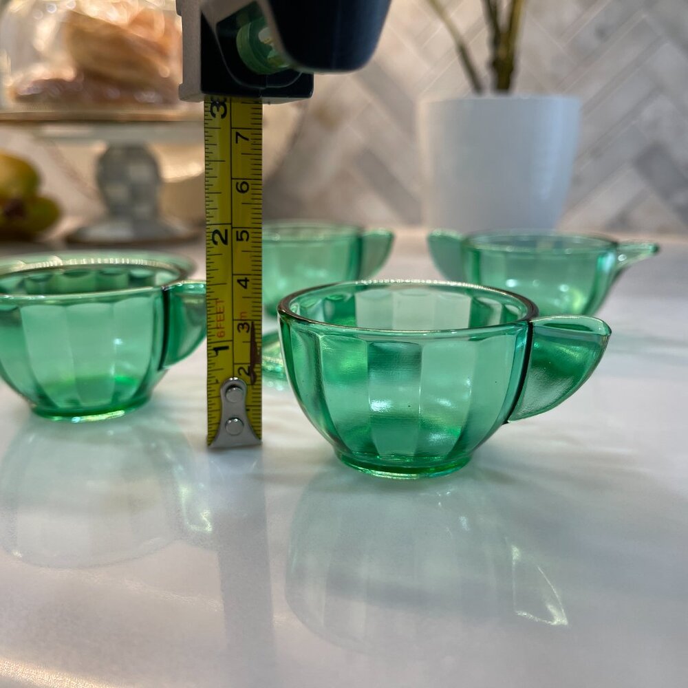 1930s Akro Agate Uranium Glass Espresso-Sized Glass Set - Picture 10 of 15